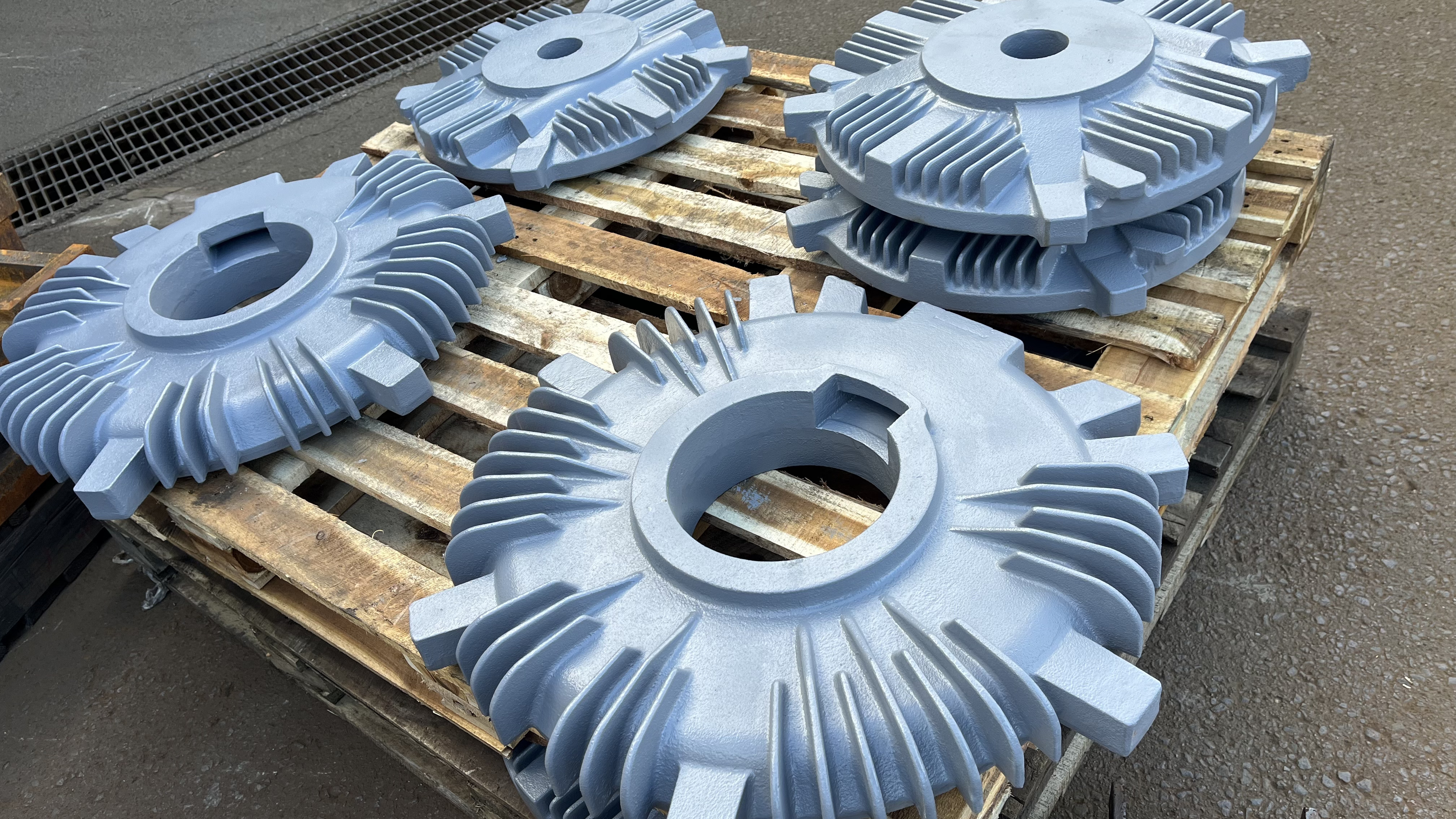 モーターブラケット（防錆塗装品） アイキャッチ画像