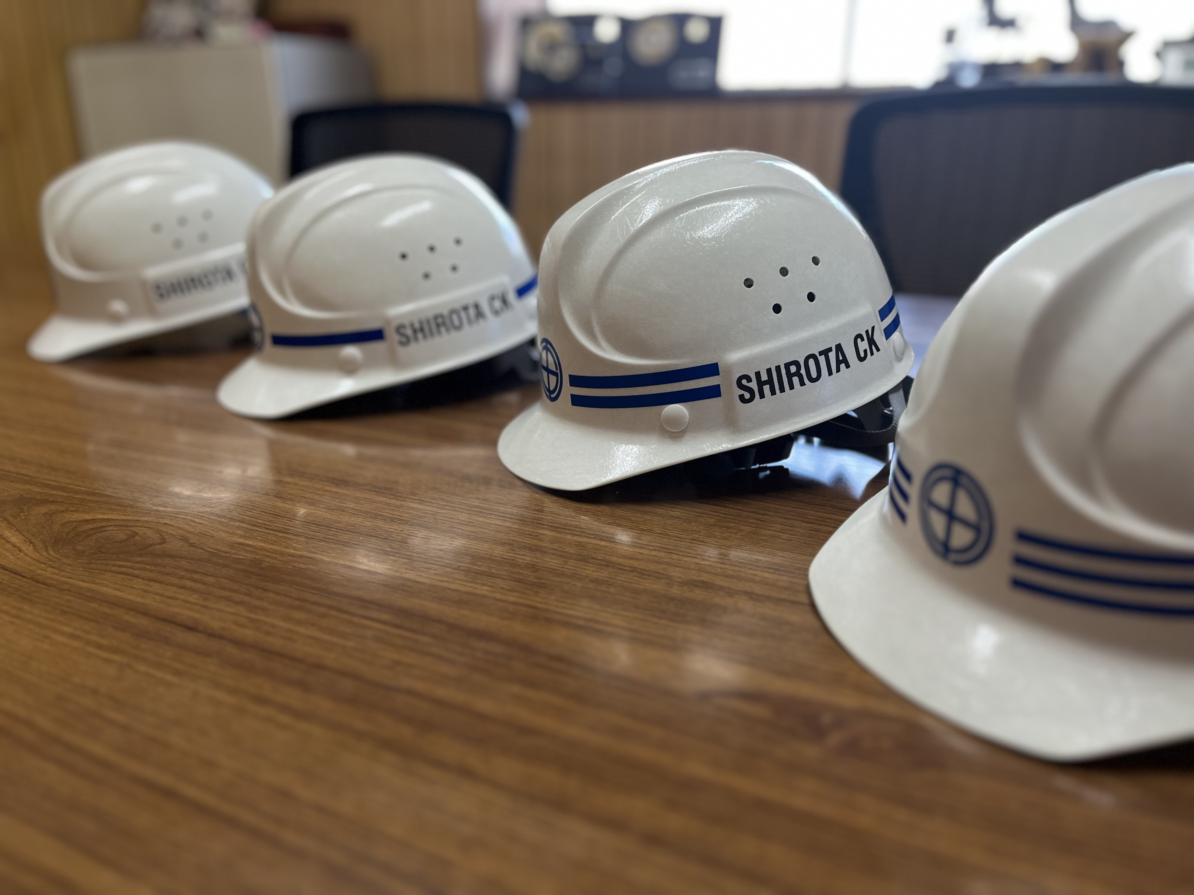 工場内安全対策強化に伴うヘルメット着用への切り替えについて 画像