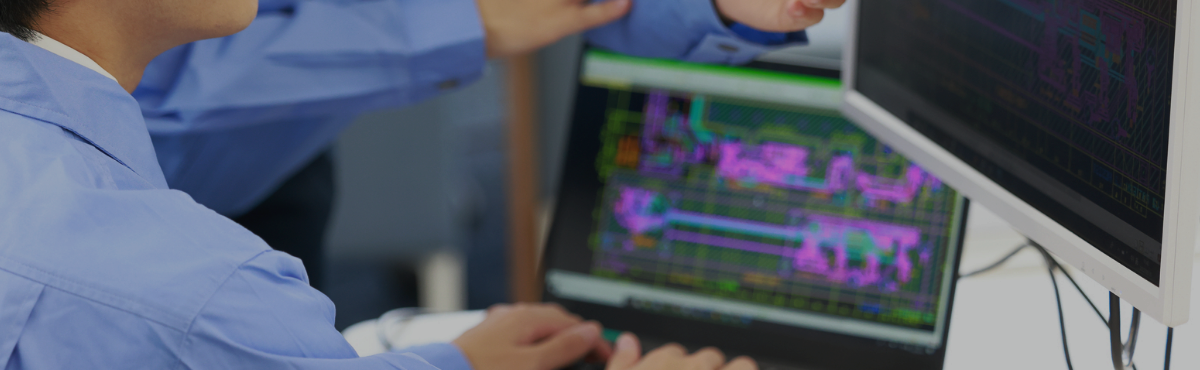 開発センター　人物　写真